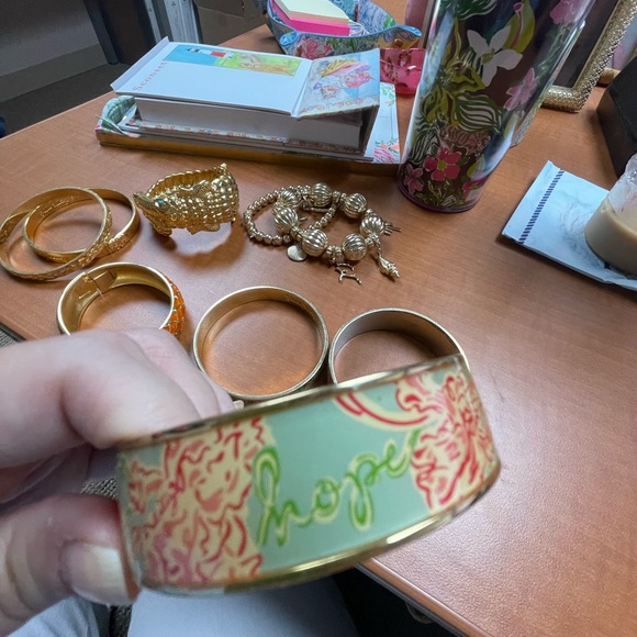 LOT Lilly Pulitzer bracelets 9 gold, and pattern, charm, bracelets & bangles - Picture 6 of 14